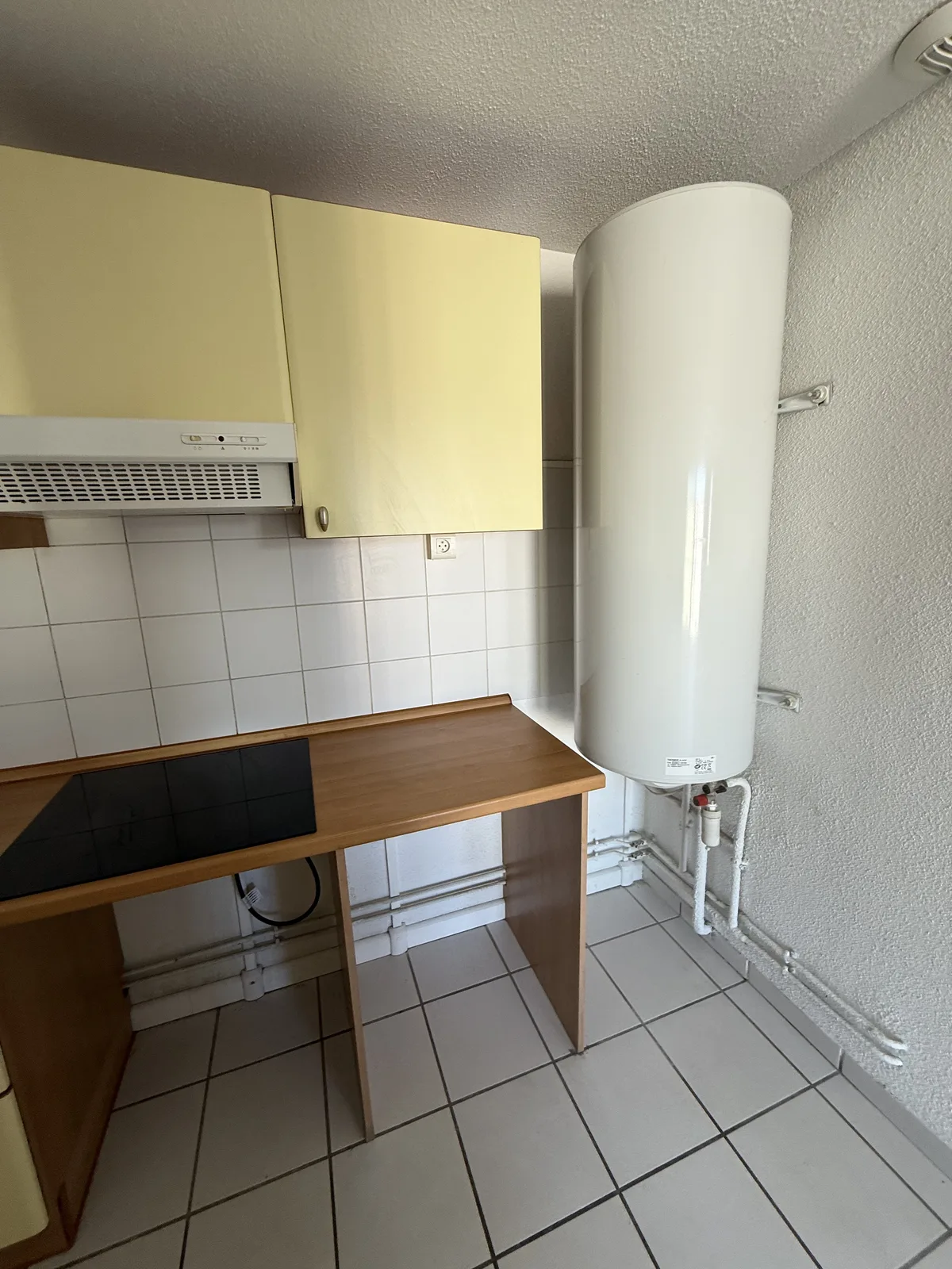 Séjour rénové d'un appartement à Tarbes
